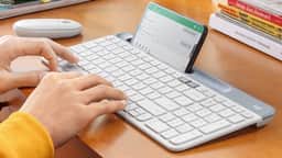 Bàn phím không dây Logitech K580 slim Trắng