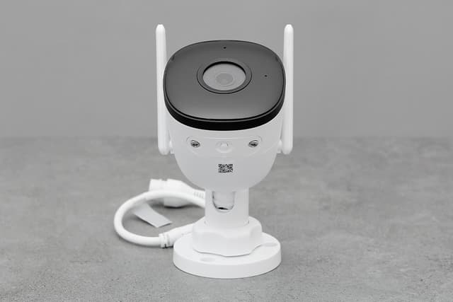 Camera ngoài trời iMou Bullet 2C F22P (2MP, Micro, IP67)